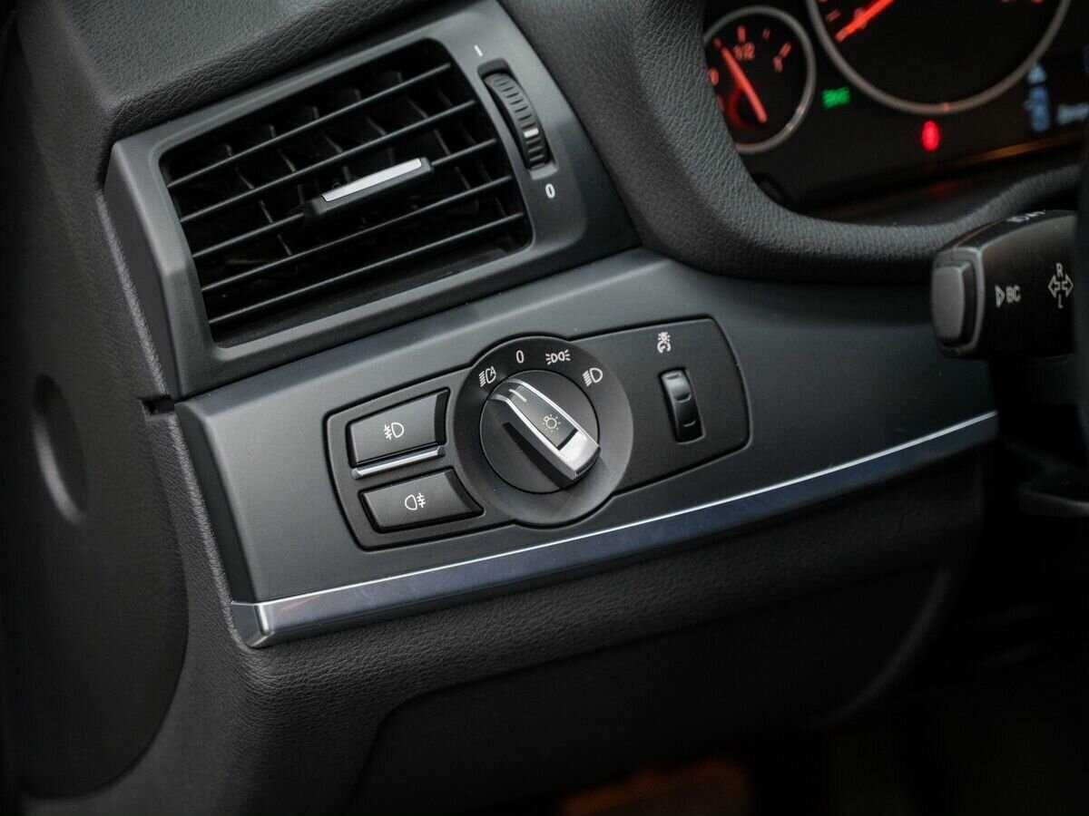 Купить BMW X3 с пробегом. Фото: #17