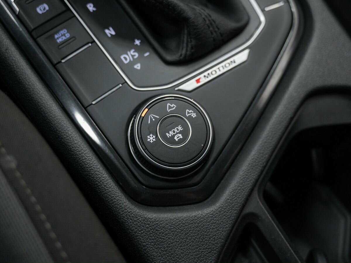 Купить Volkswagen Tiguan с пробегом. Фото: #20