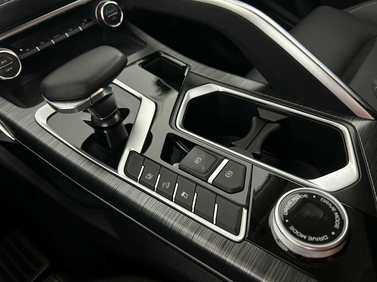 Купить Geely Tugella с пробегом. Фото: #10