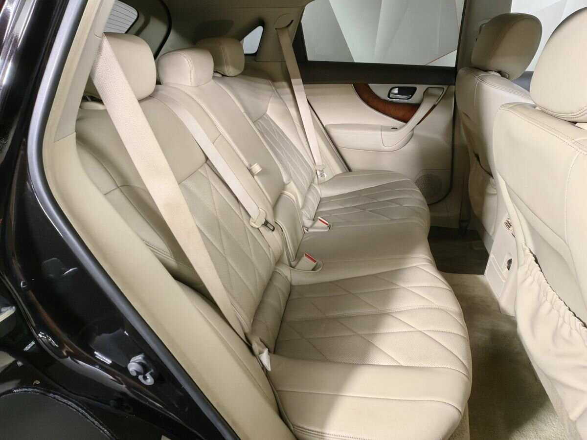 Купить Infiniti FX с пробегом. Фото: #11
