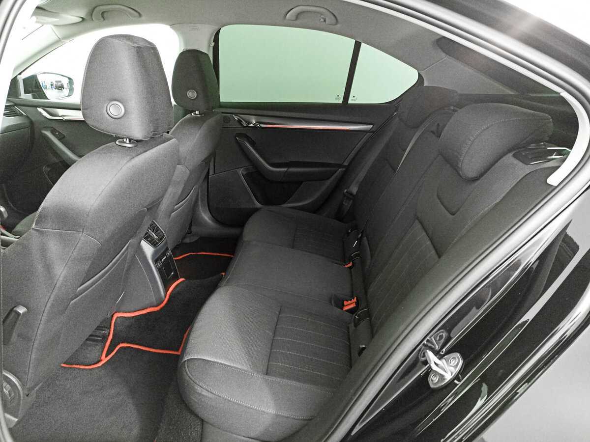 Купить Skoda Octavia с пробегом. Фото: #9