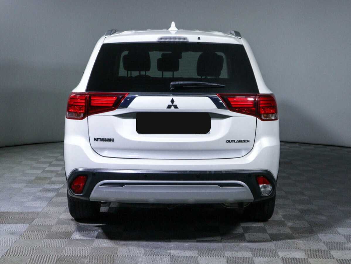 Купить Mitsubishi Outlander с пробегом. Фото: #5