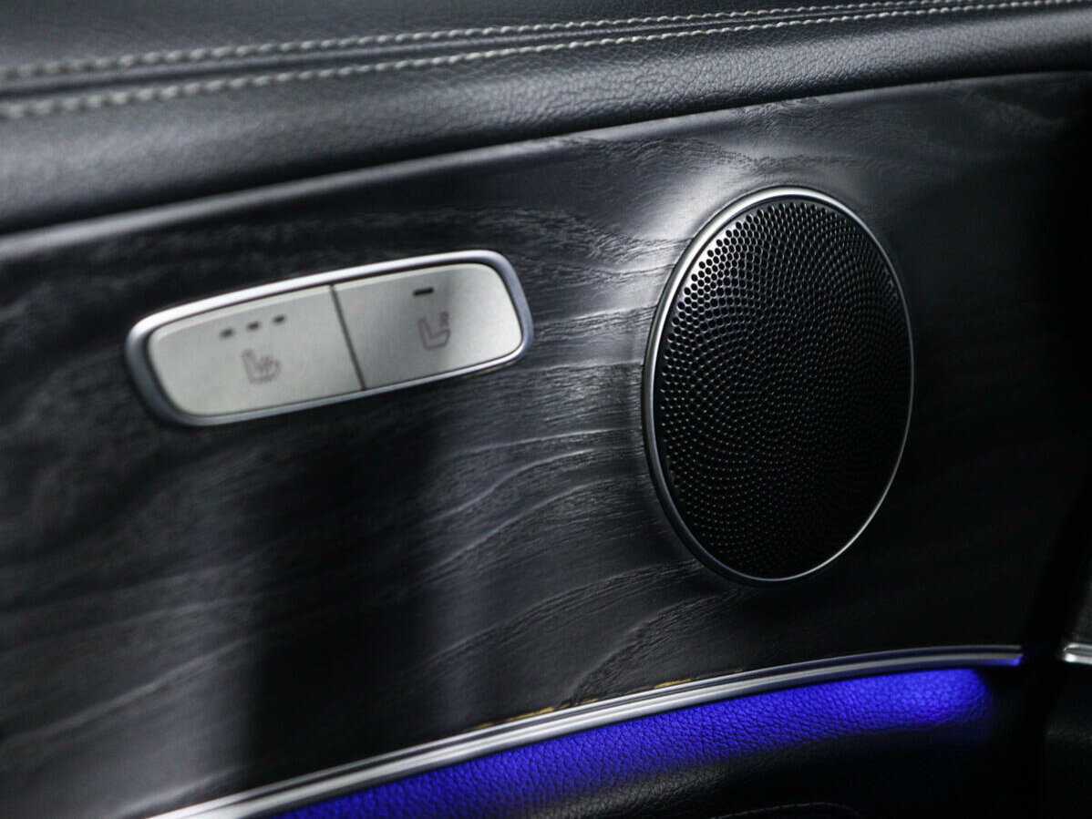 Купить Mercedes-Benz E-Класс с пробегом. Фото: #20