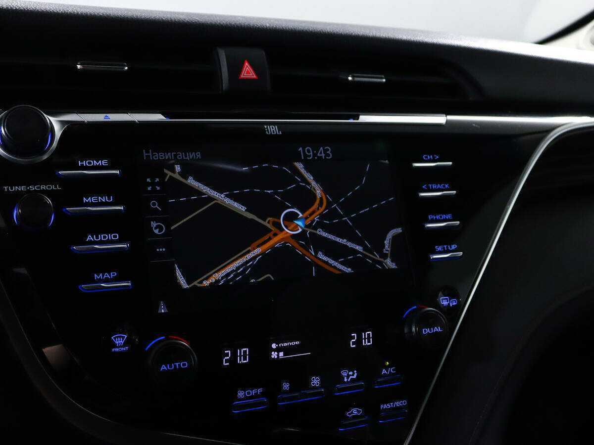 Купить Toyota Camry с пробегом. Фото: #13