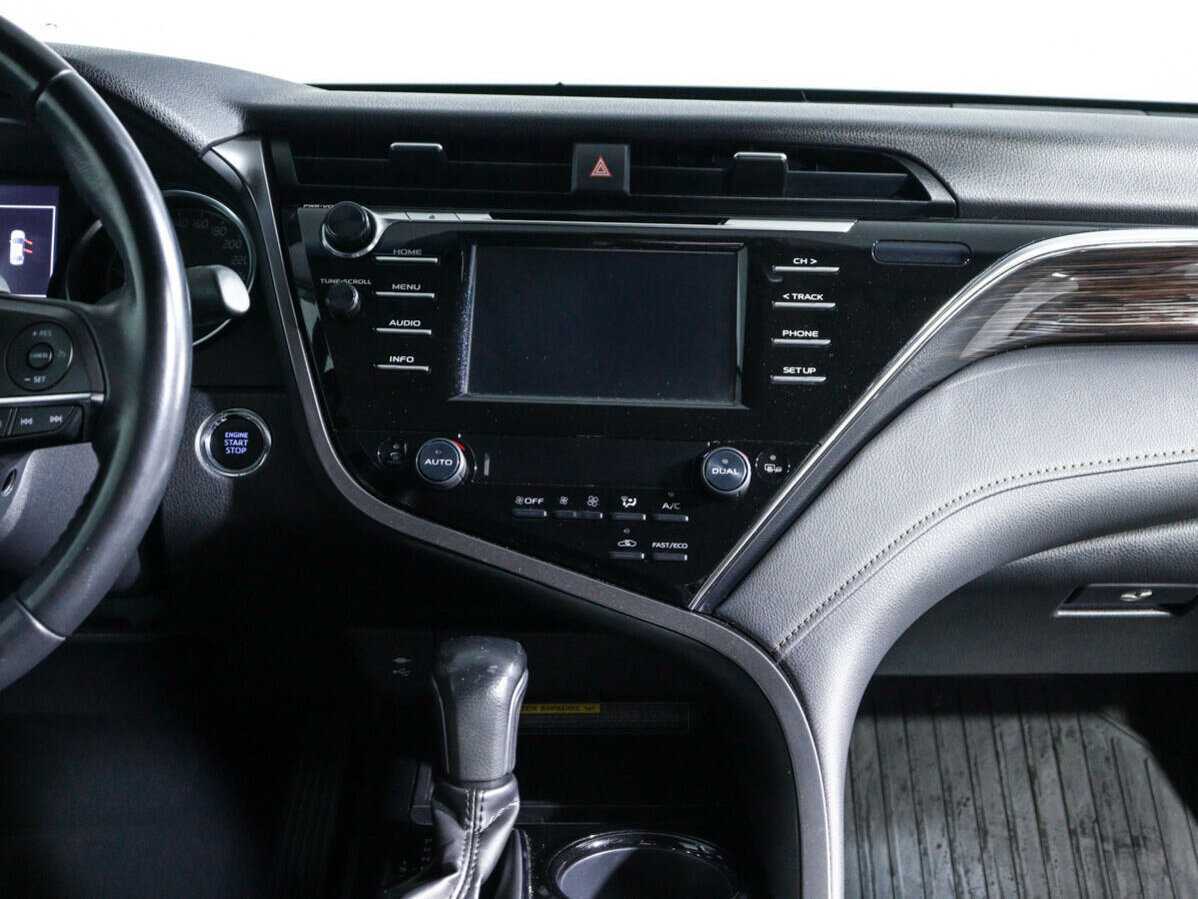Купить Toyota Camry с пробегом. Фото: #12