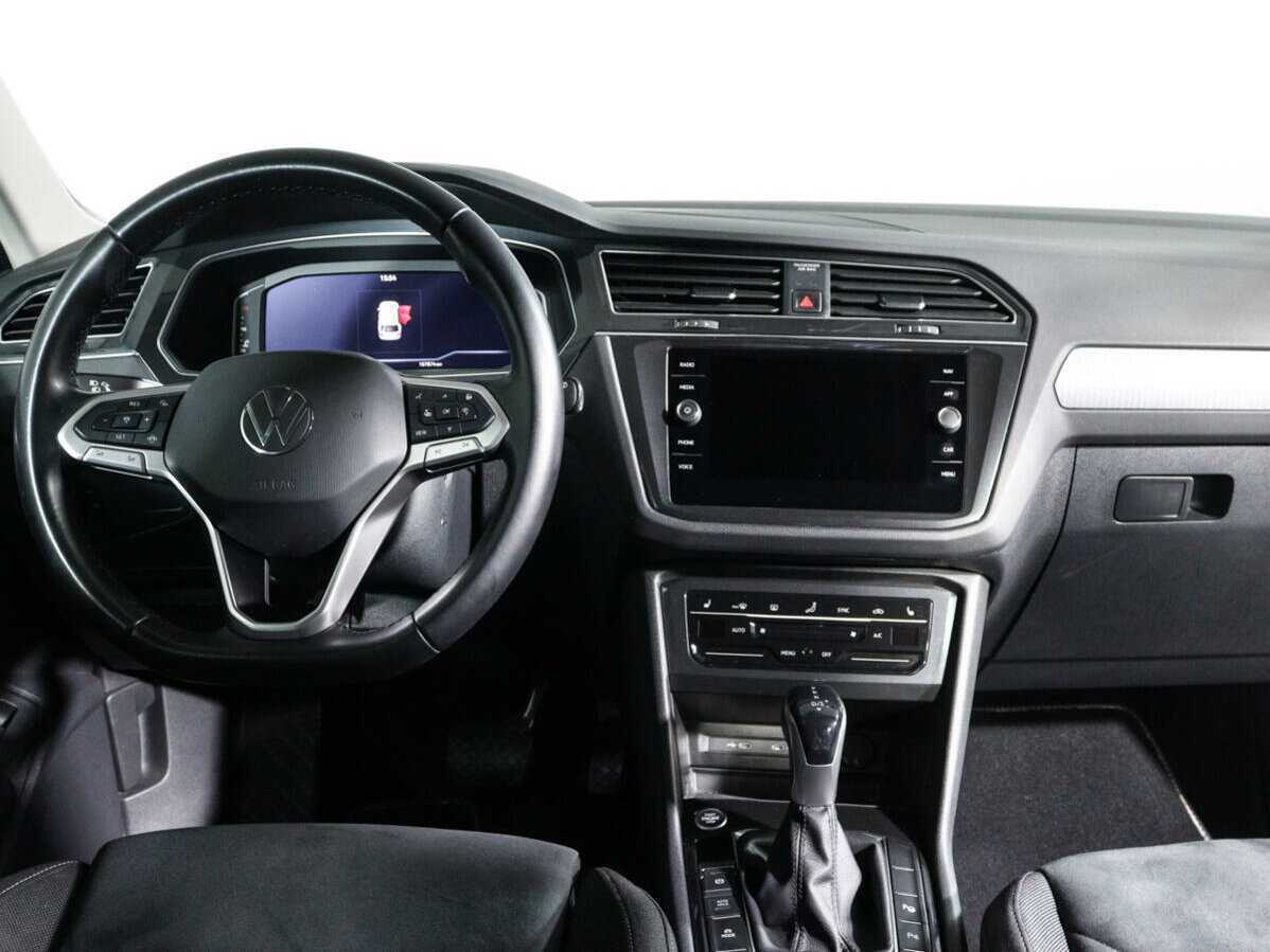 Купить Volkswagen Tiguan с пробегом. Фото: #9