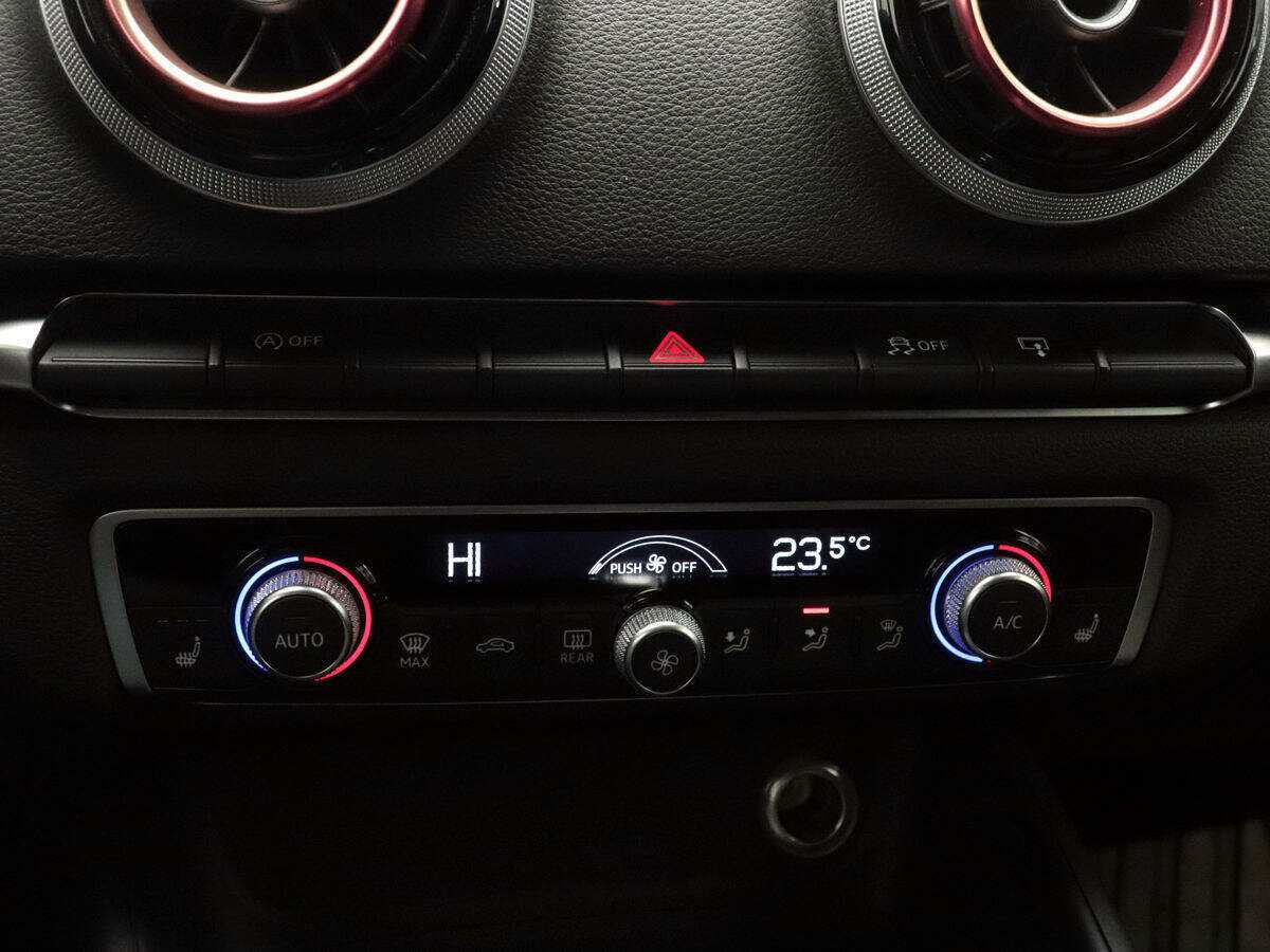 Купить Audi A3 с пробегом. Фото: #17