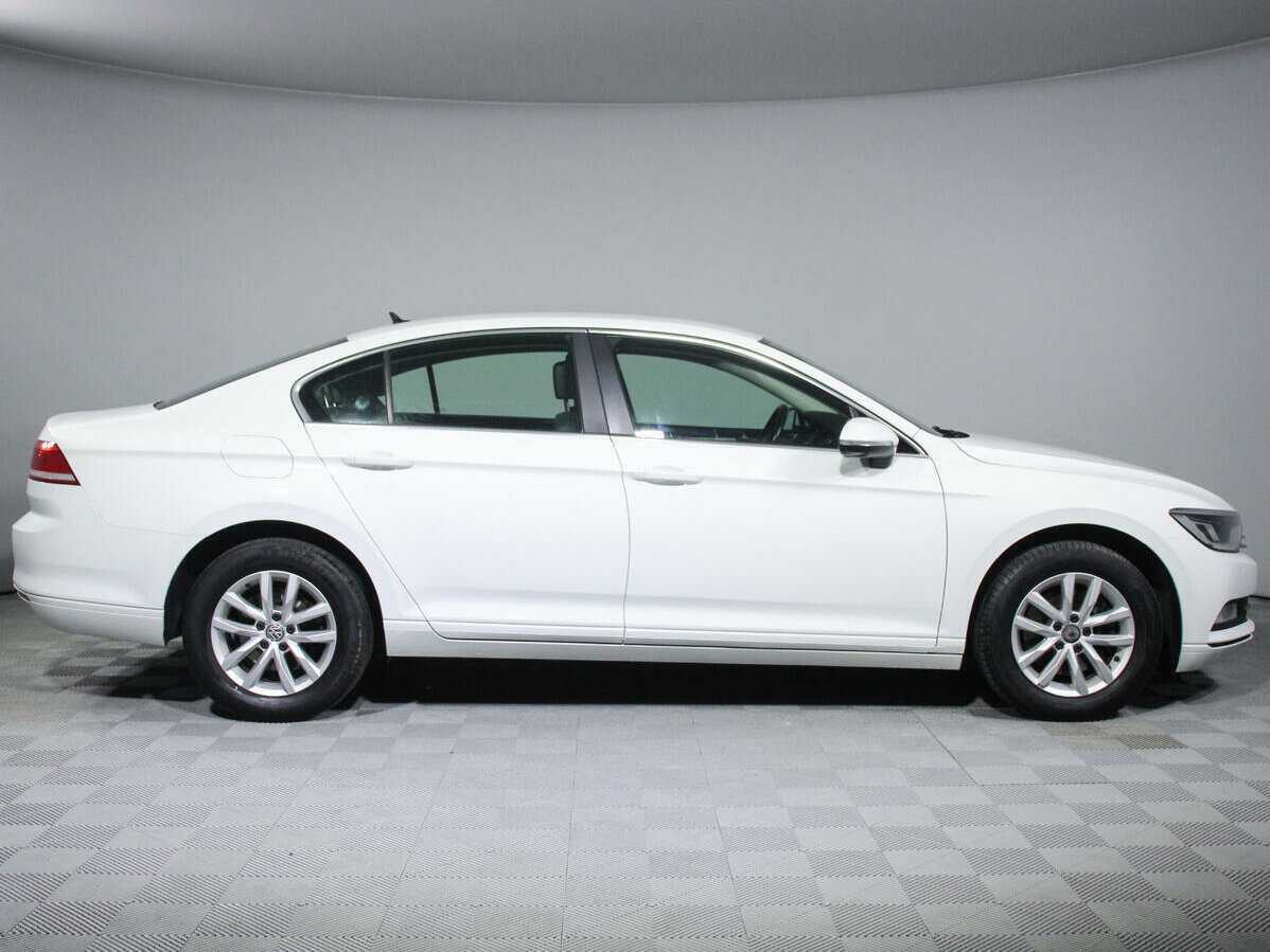 Купить Volkswagen Passat с пробегом. Фото: #3