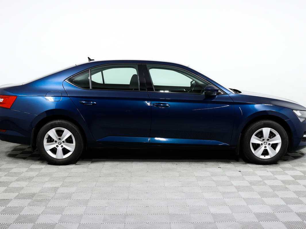 Купить Skoda Superb с пробегом. Фото: #3