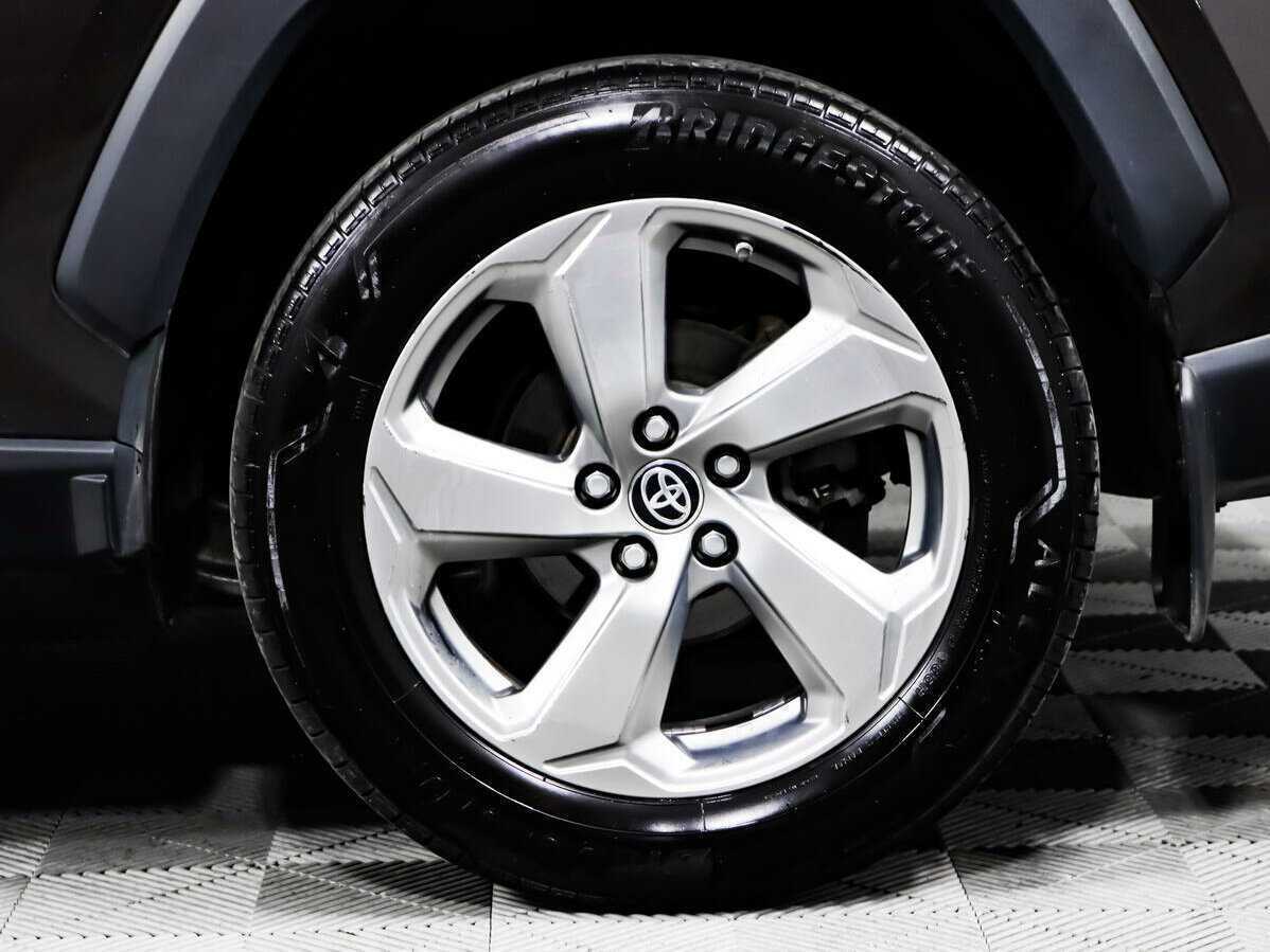 Купить Toyota RAV4 с пробегом. Фото: #13