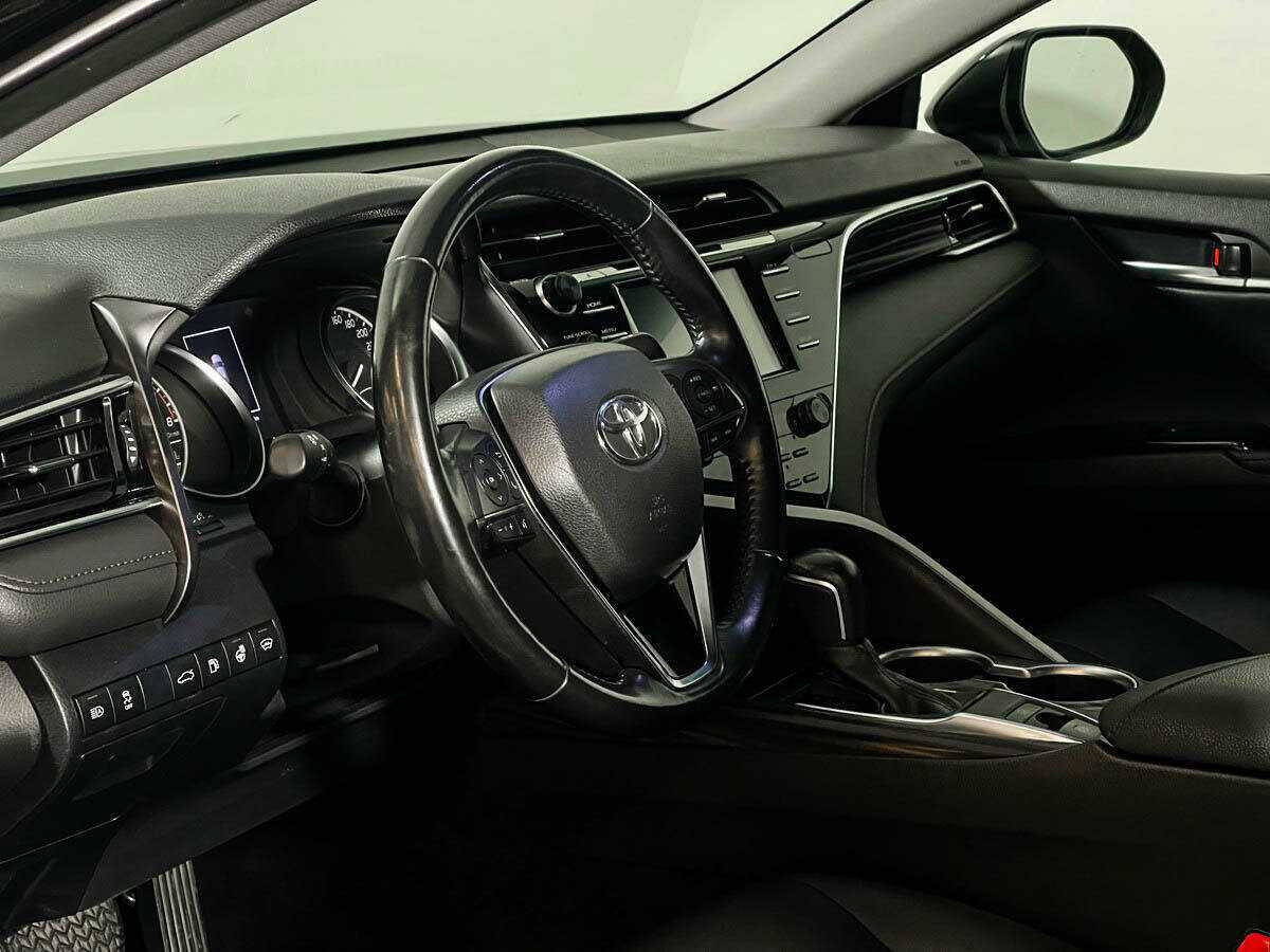 Купить Toyota Camry с пробегом. Фото: #12
