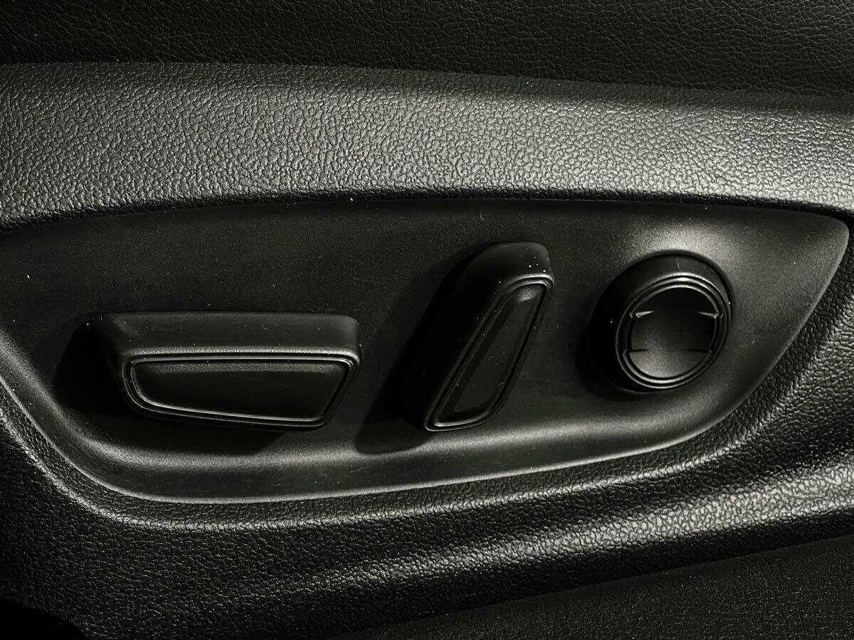 Купить Toyota Camry с пробегом. Фото: #13