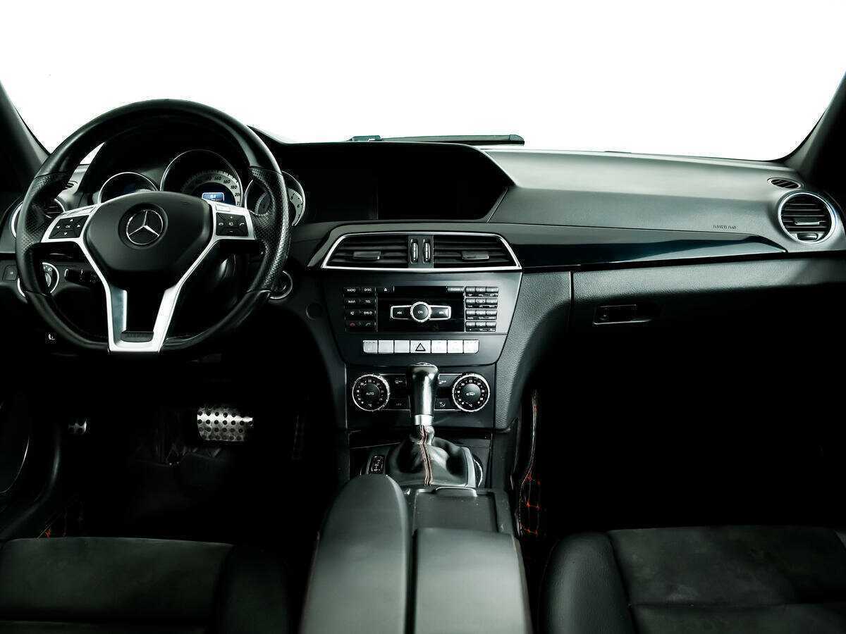 Купить Mercedes-Benz C-Класс с пробегом. Фото: #10