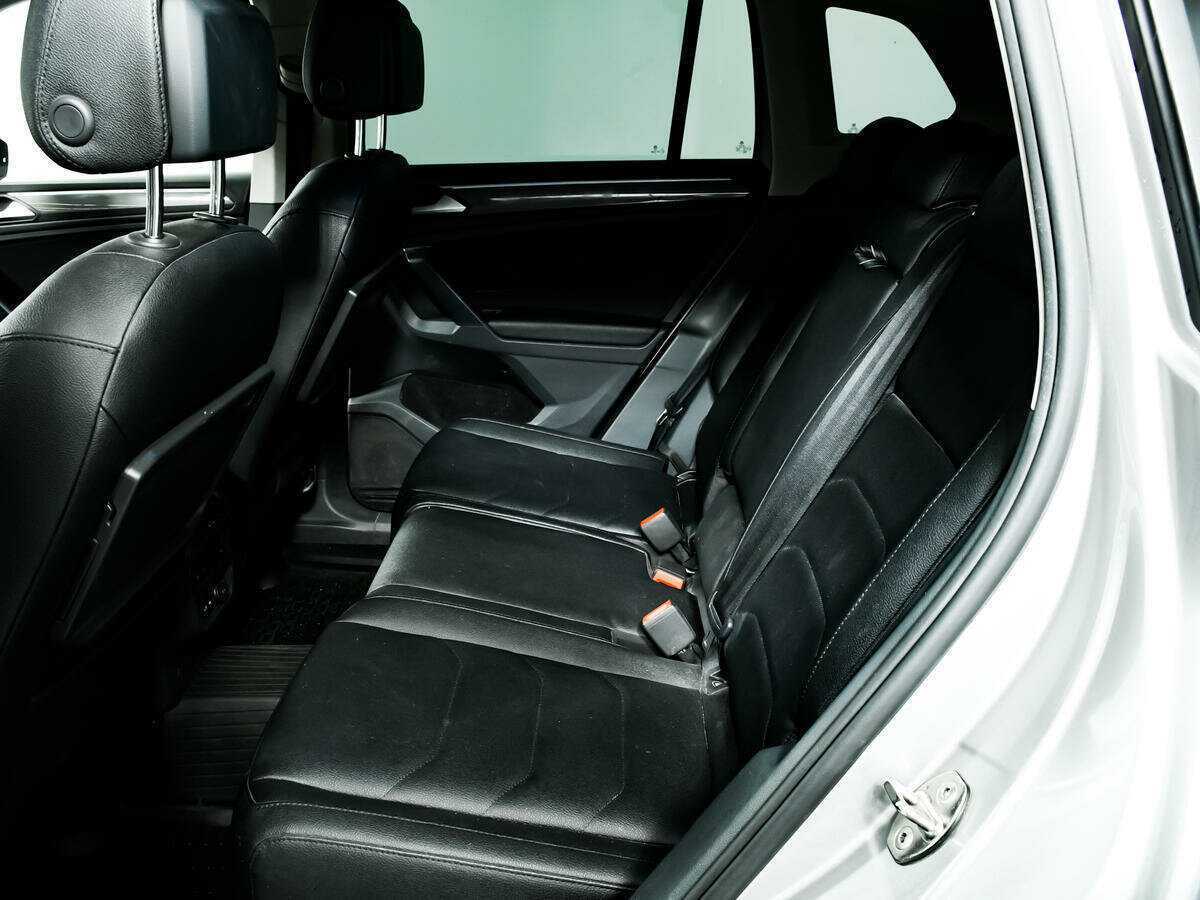 Купить Volkswagen Tiguan с пробегом. Фото: #11