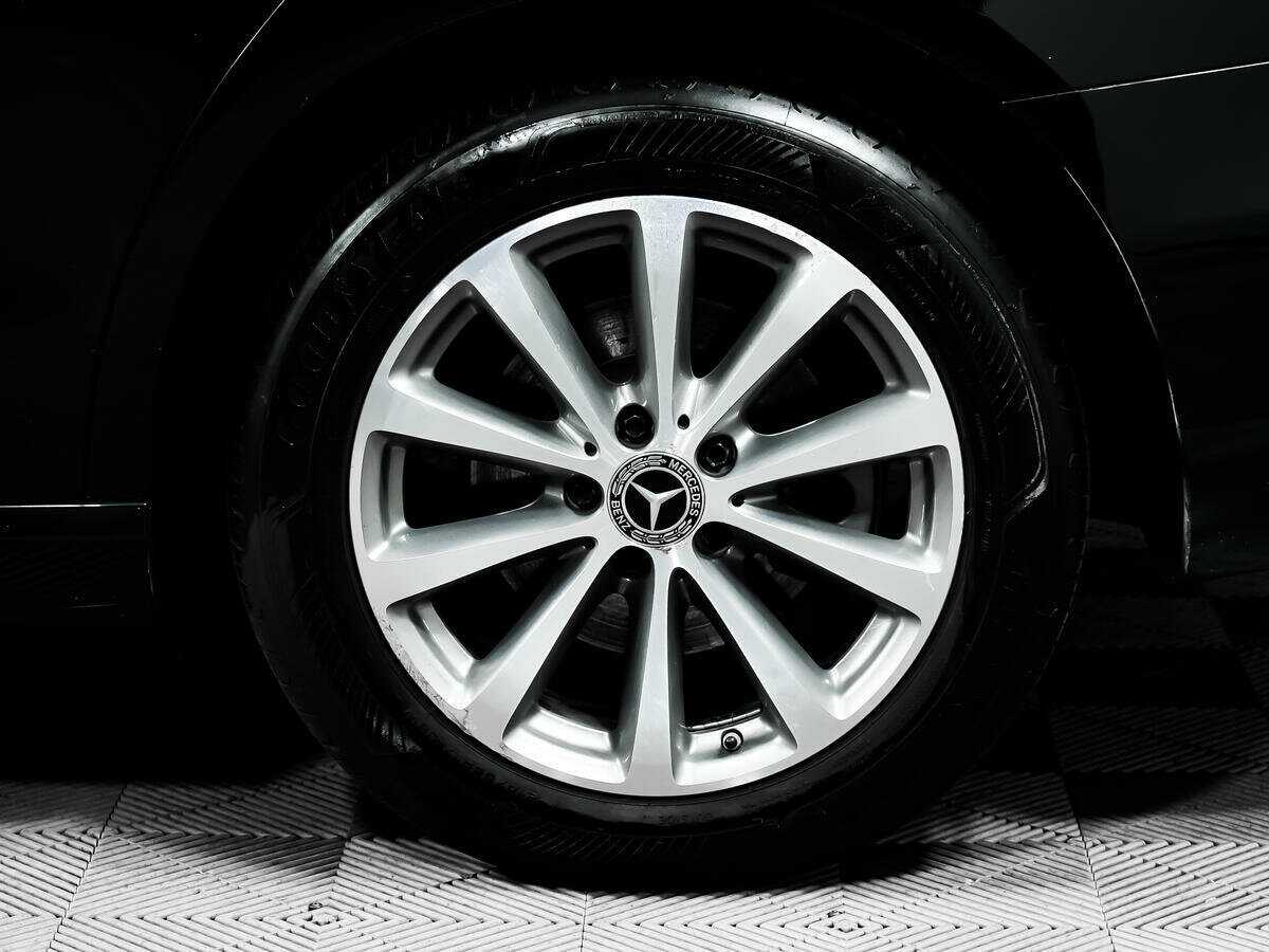 Купить Mercedes-Benz E-Класс с пробегом. Фото: #13