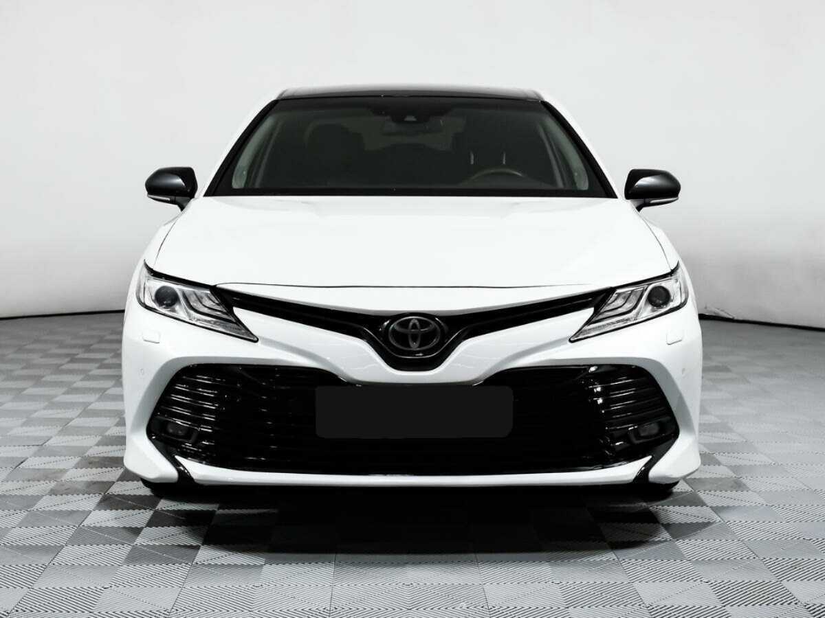 Купить Toyota Camry с пробегом. Фото: #1