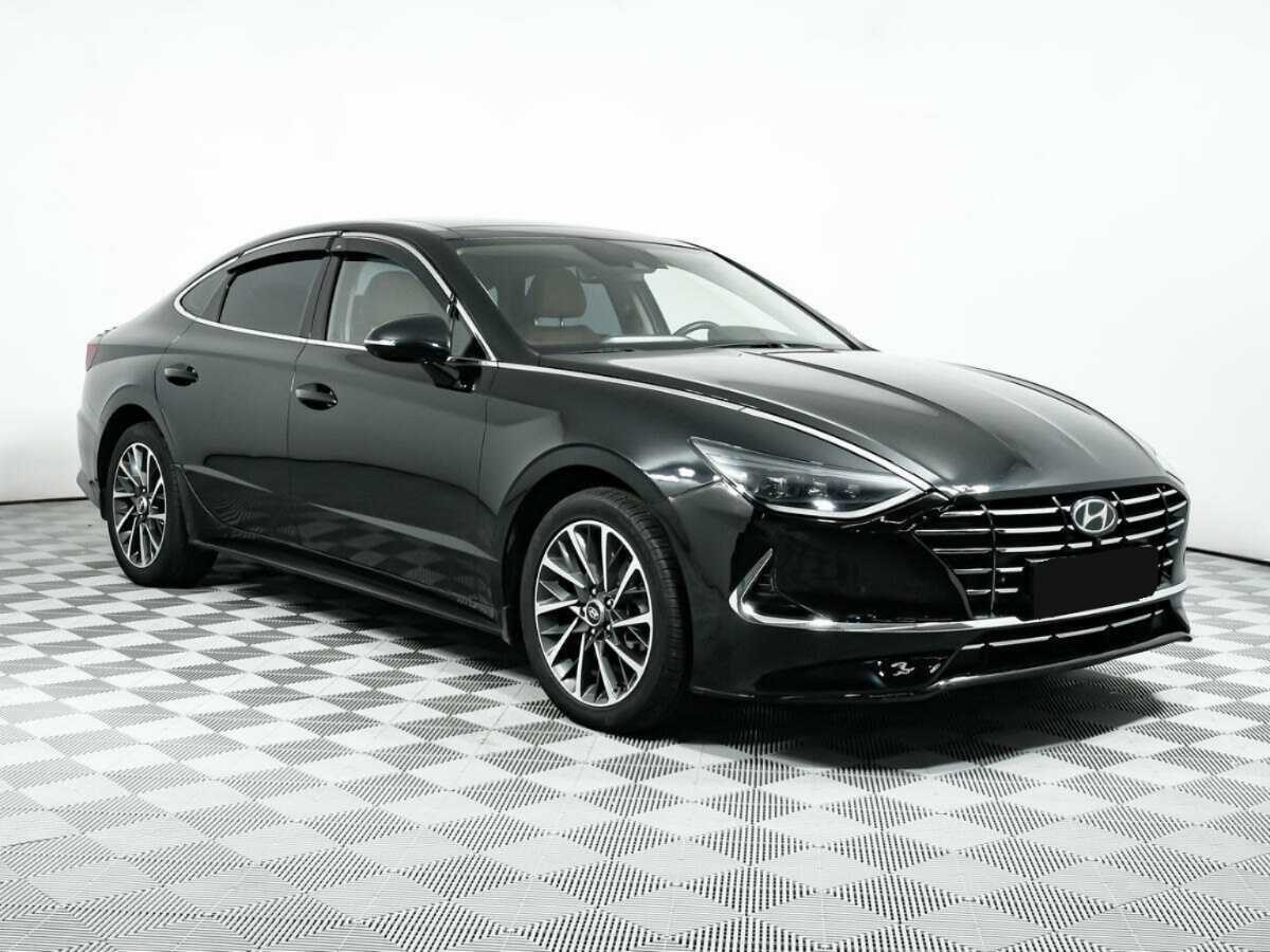 Купить Hyundai Sonata с пробегом. Фото: #2