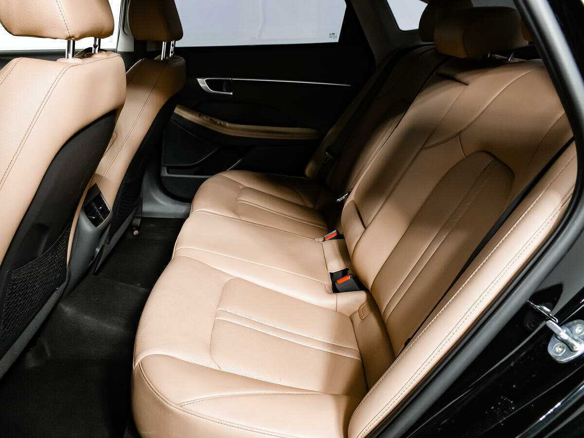 Купить Hyundai Sonata с пробегом. Фото: #11