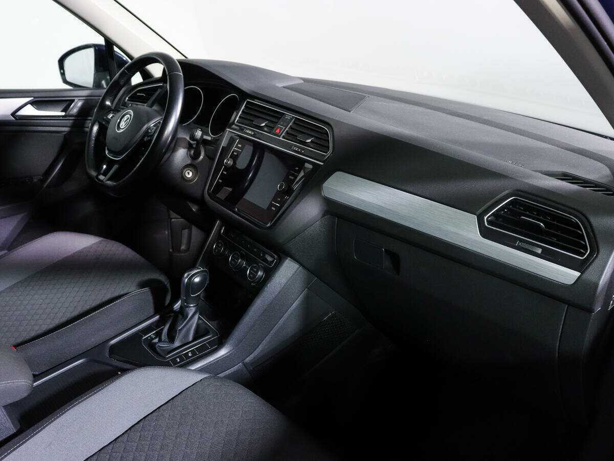 Купить Volkswagen Tiguan с пробегом. Фото: #6