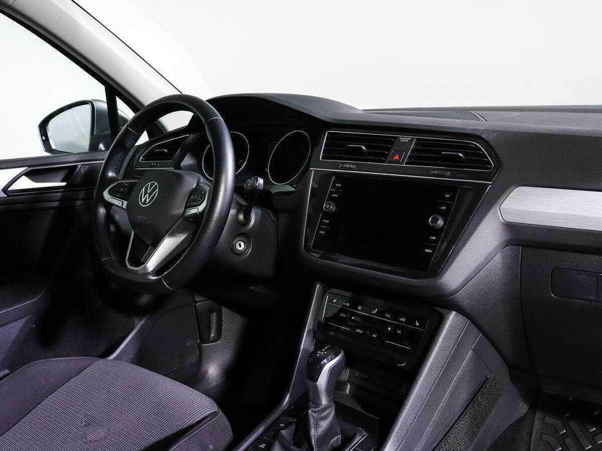 Купить Volkswagen Tiguan с пробегом. Фото: #5