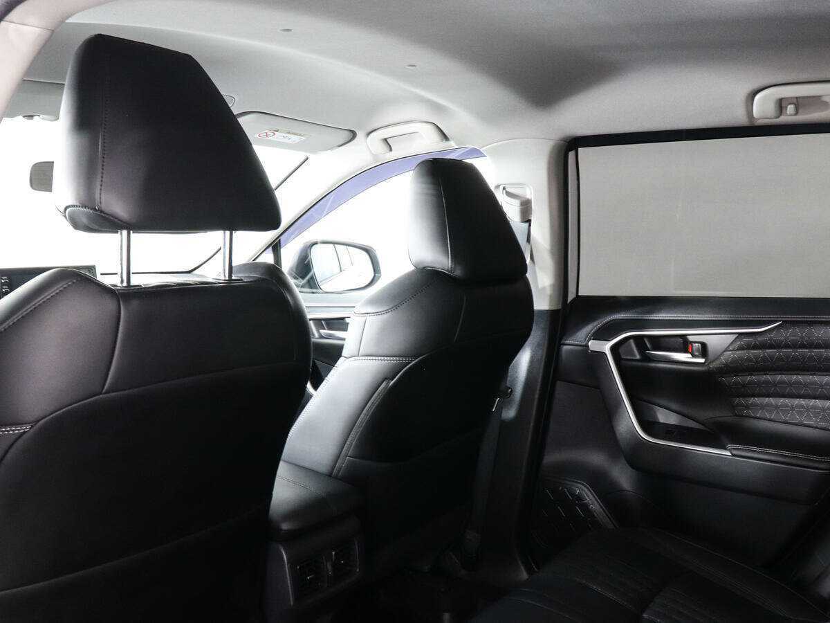 Купить Toyota RAV4 с пробегом. Фото: #10