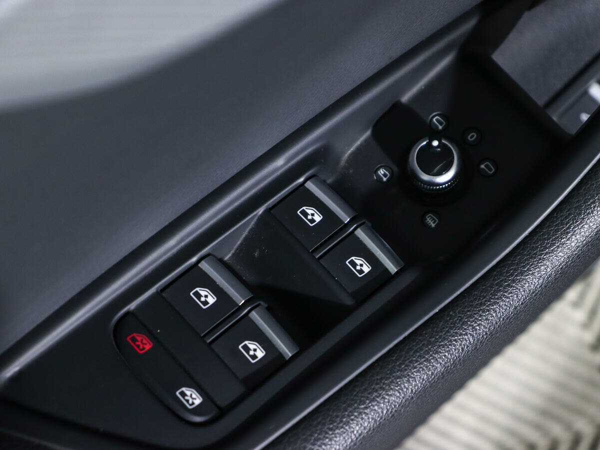 Купить Audi A4 с пробегом. Фото: #15