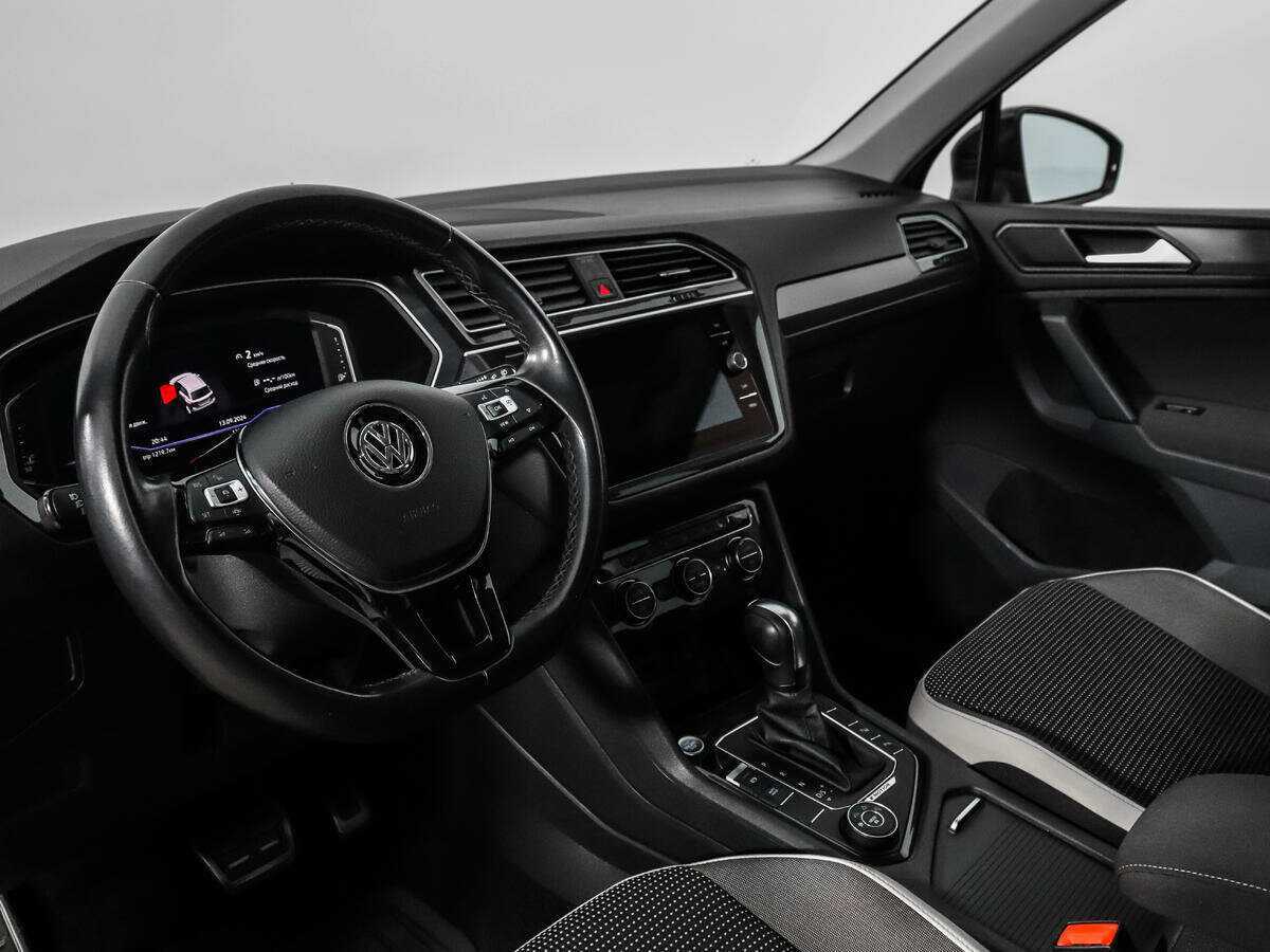 Купить Volkswagen Tiguan с пробегом. Фото: #8