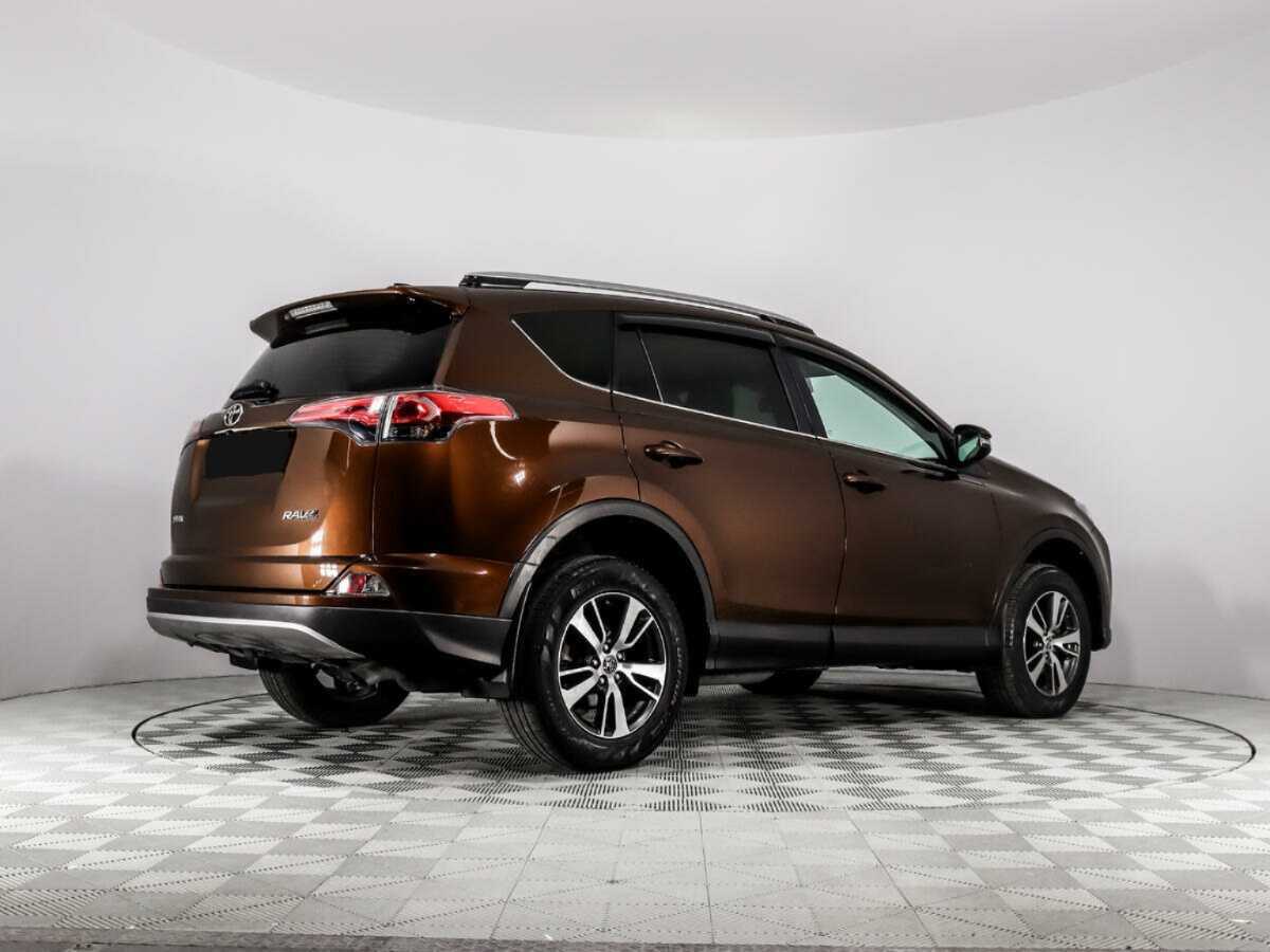 Купить Toyota RAV4 с пробегом. Фото: #4