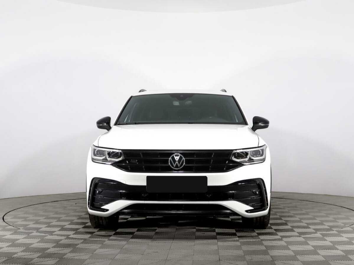 Купить Volkswagen Tiguan с пробегом. Фото: #1