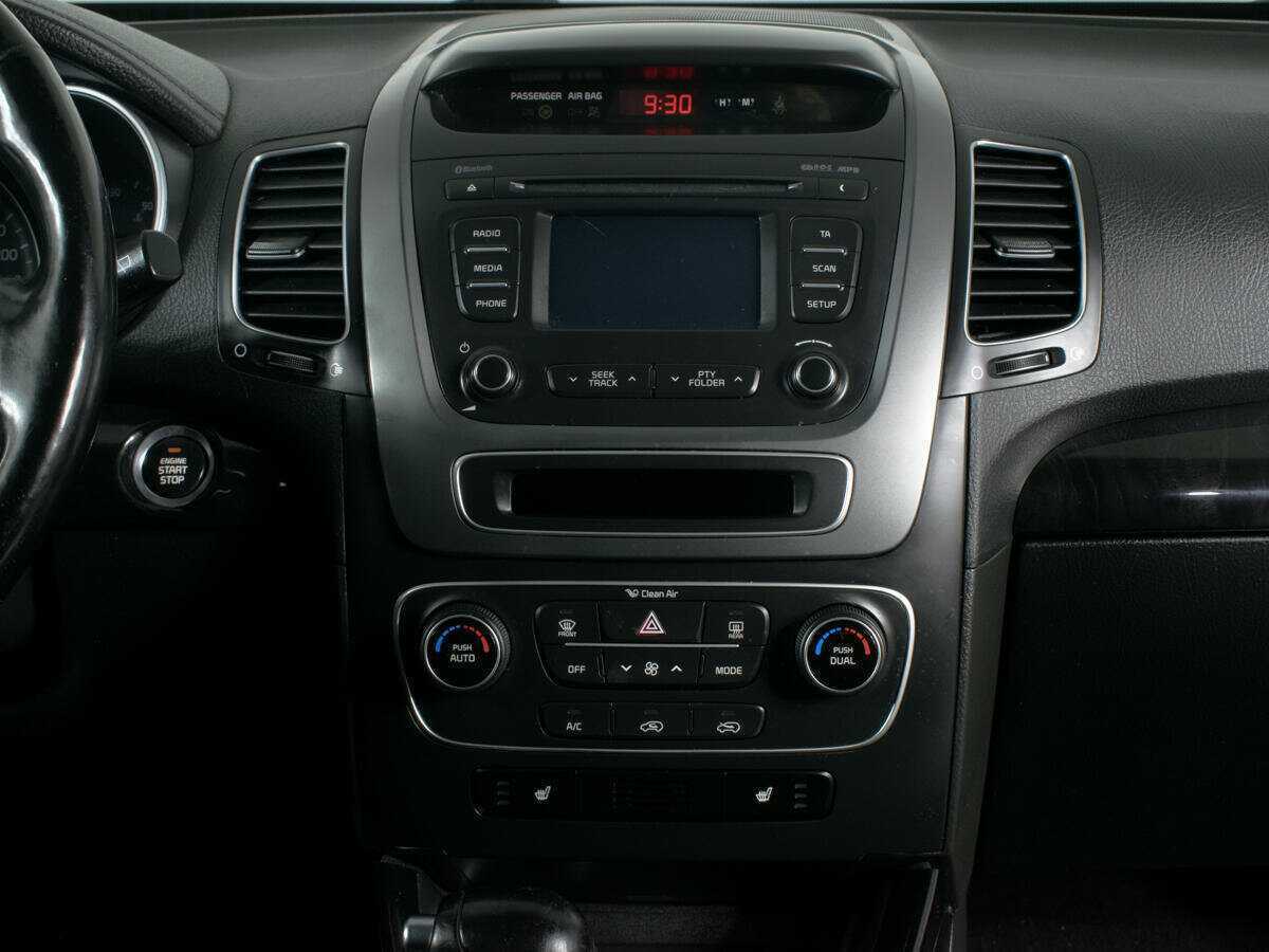 Купить Kia Sorento с пробегом. Фото: #11