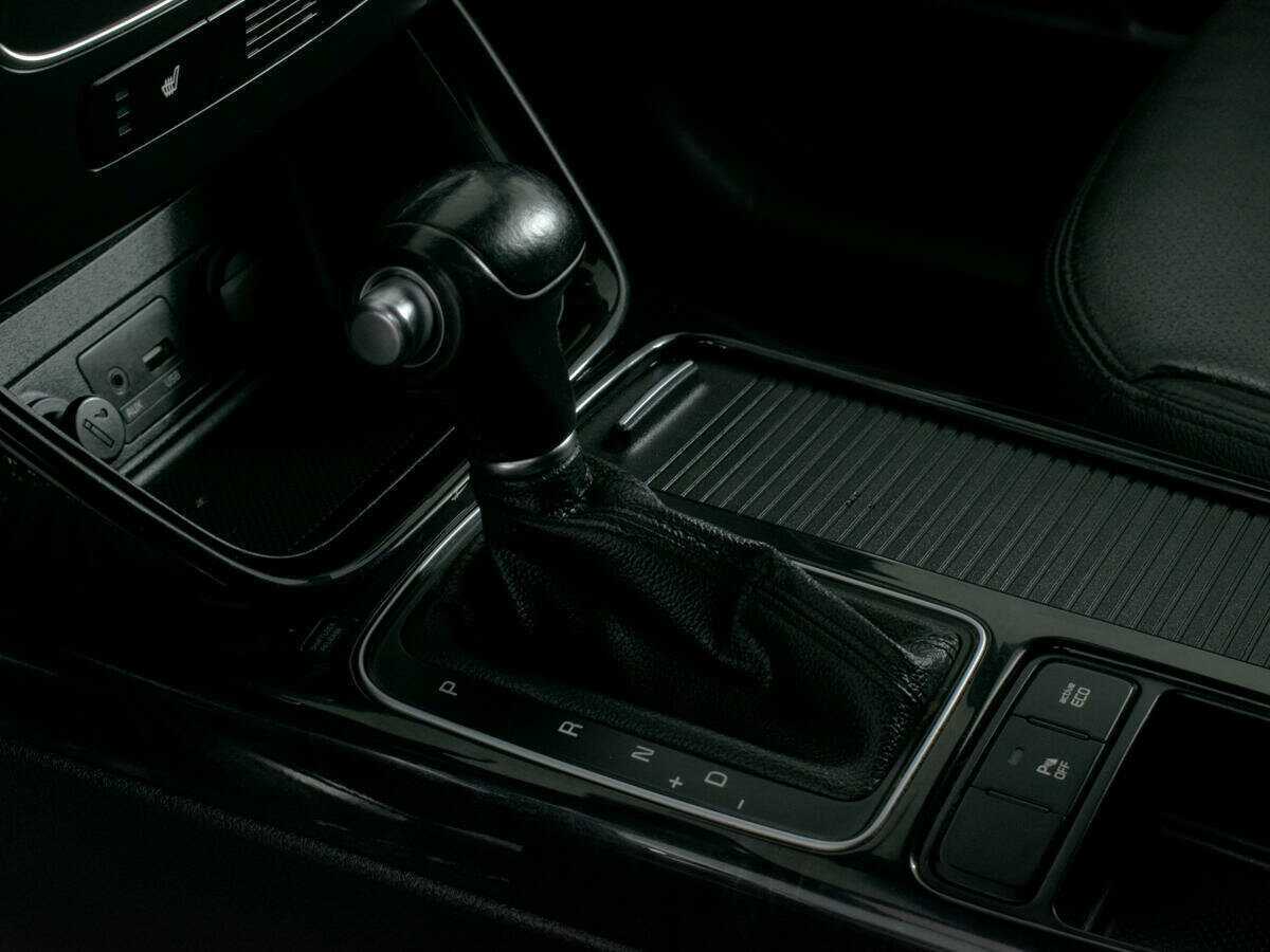 Купить Kia Sorento с пробегом. Фото: #15