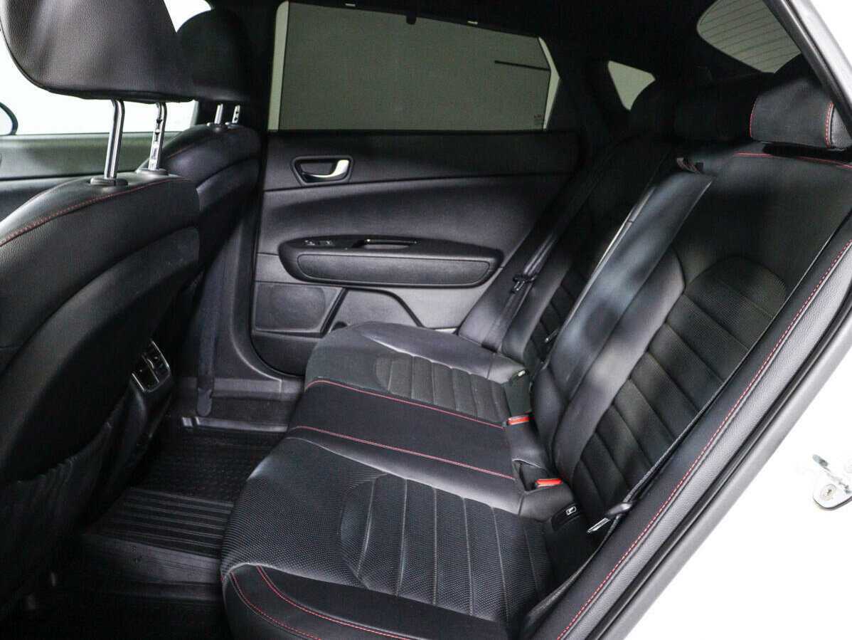 Купить Kia Optima с пробегом. Фото: #7