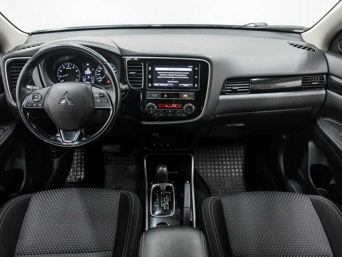 Купить Mitsubishi Outlander с пробегом. Фото: #10