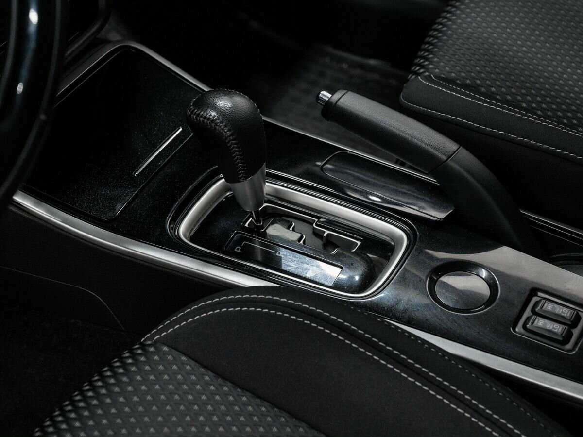 Купить Mitsubishi Outlander с пробегом. Фото: #16