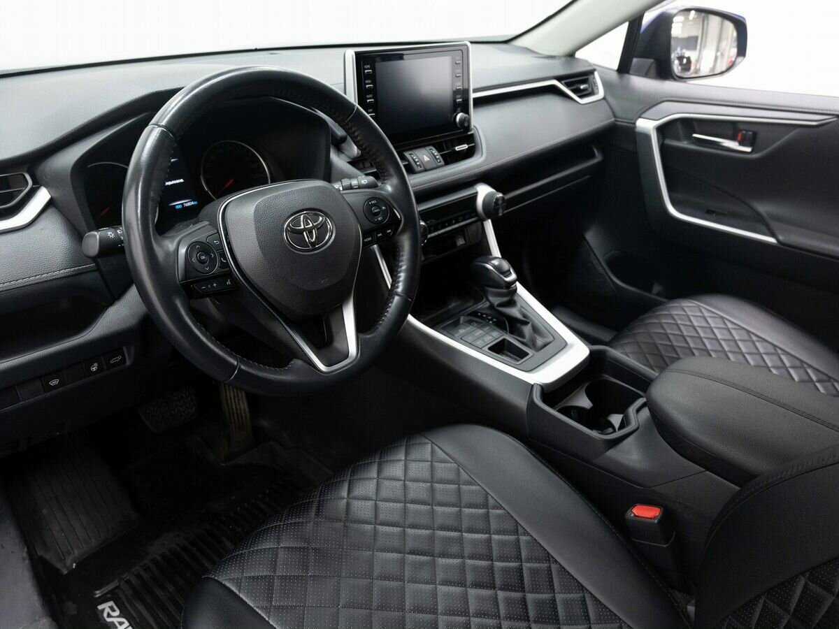 Купить Toyota RAV4 с пробегом. Фото: #7