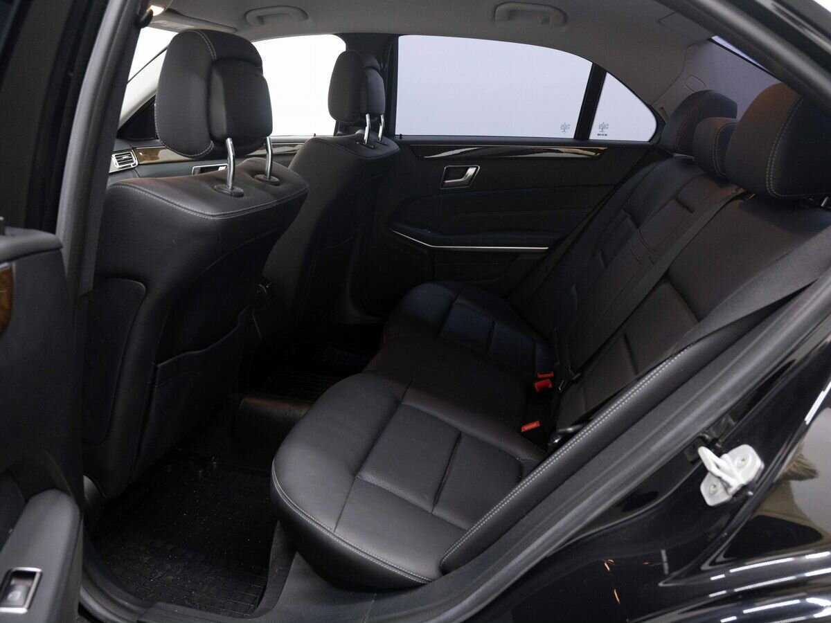 Купить Mercedes-Benz E-Класс с пробегом. Фото: #10