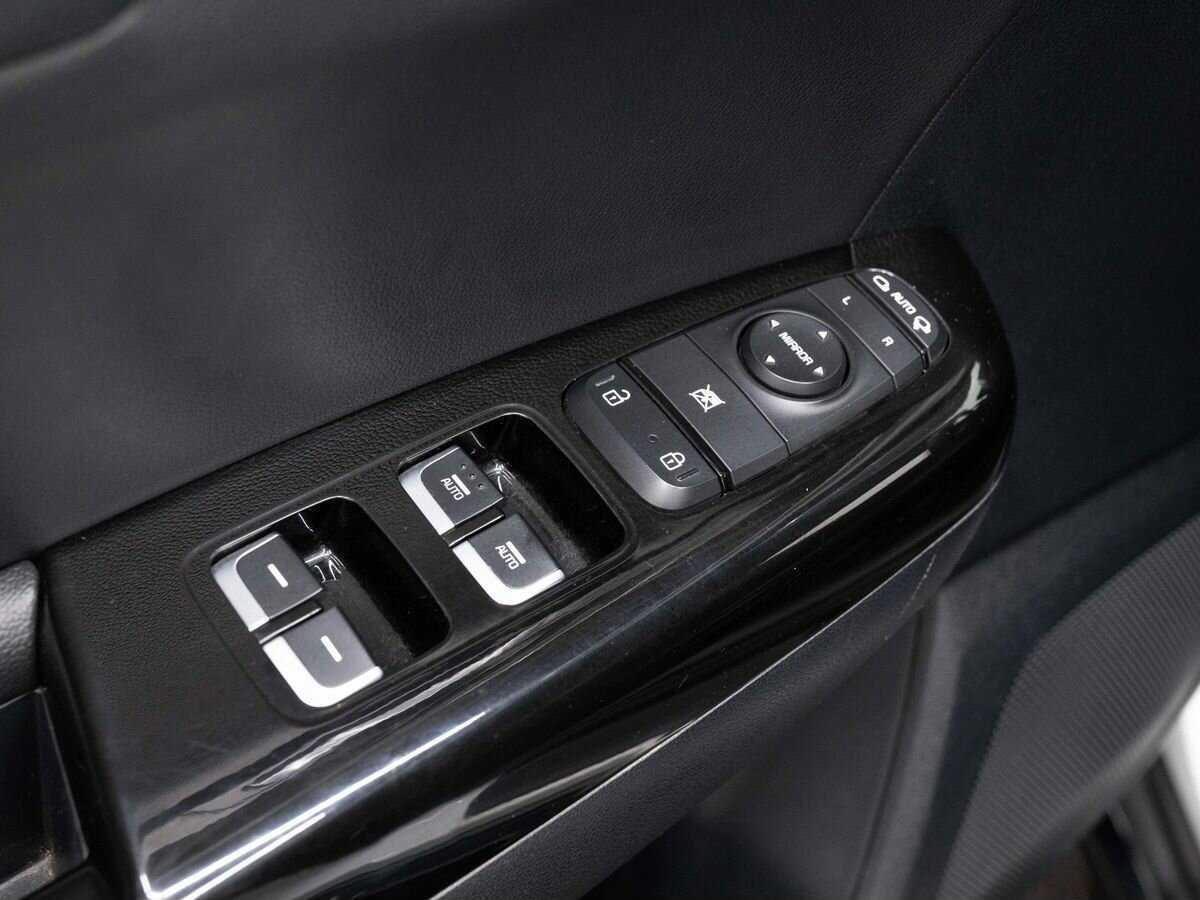 Купить Kia Sportage с пробегом. Фото: #17