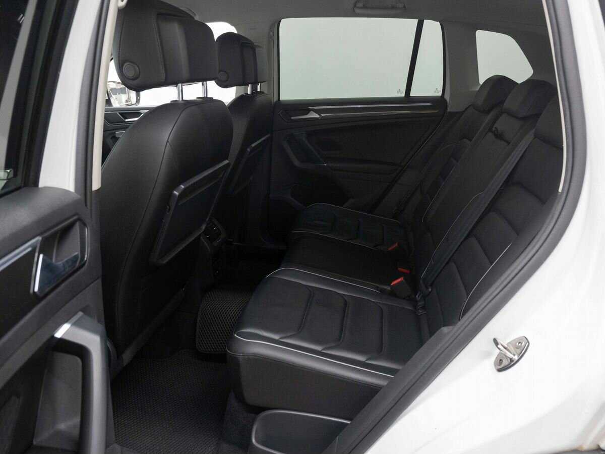 Купить Volkswagen Tiguan с пробегом. Фото: #9