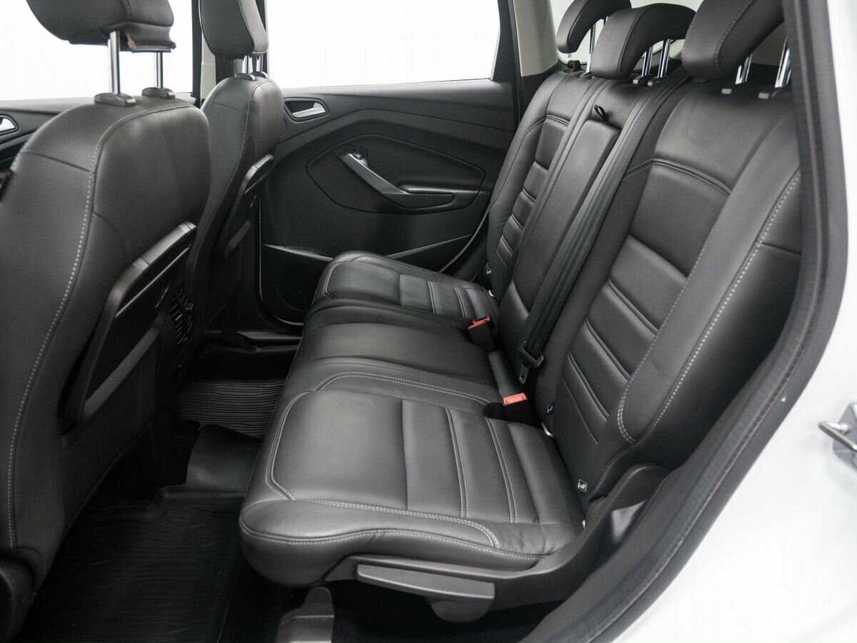 Купить Ford Kuga с пробегом. Фото: #12