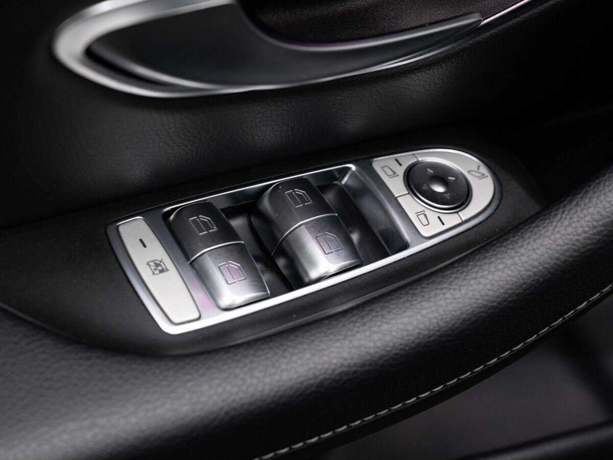 Купить Mercedes-Benz E-Класс с пробегом. Фото: #15