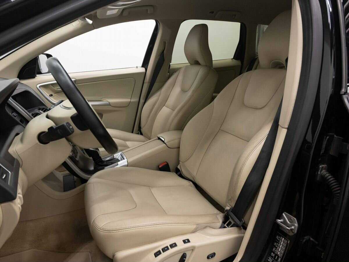 Купить Volvo XC60 с пробегом. Фото: #9