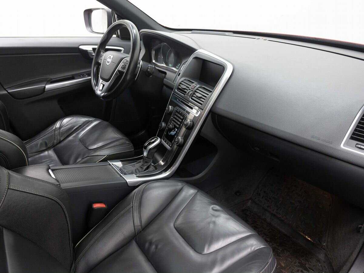 Купить Volvo XC60 с пробегом. Фото: #11