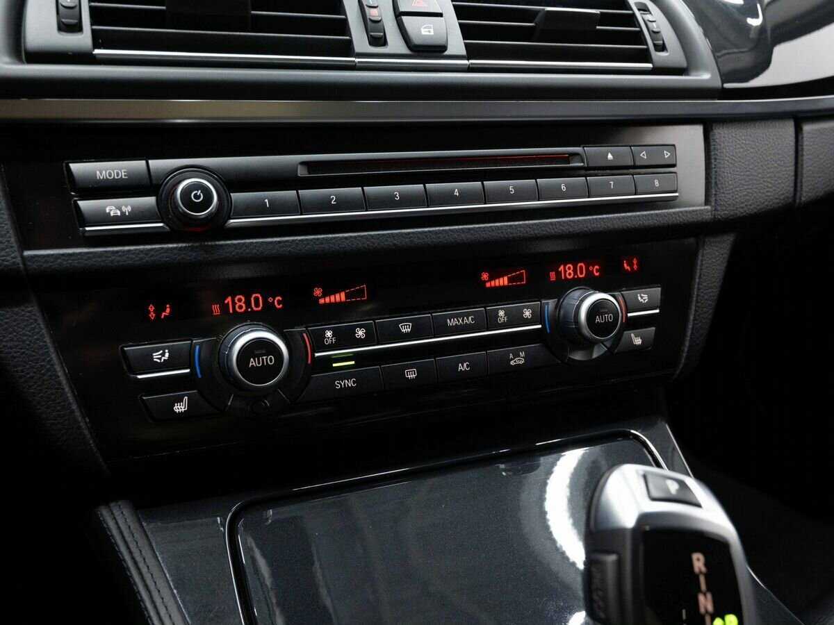 Купить BMW 5 серии с пробегом. Фото: #24