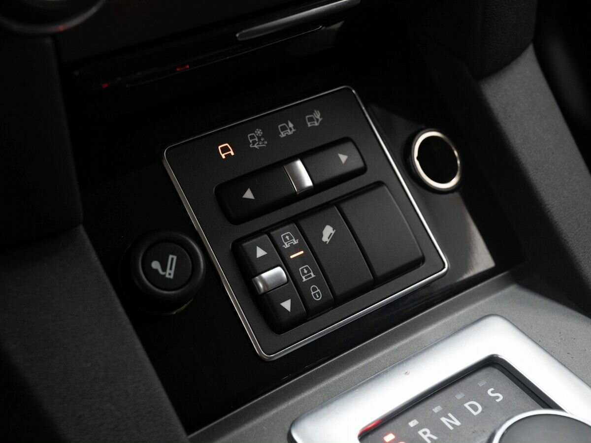 Купить Land Rover Discovery с пробегом. Фото: #26