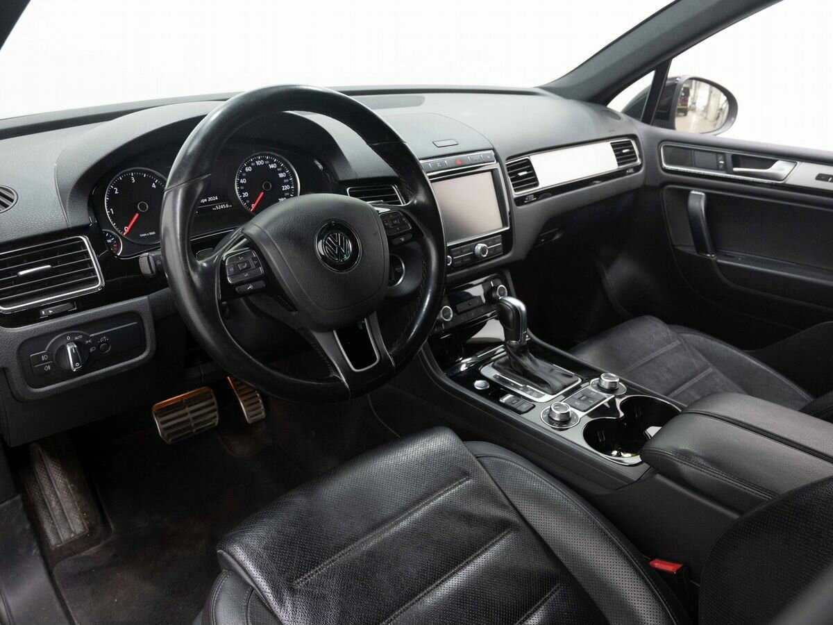 Купить Volkswagen Touareg с пробегом. Фото: #6