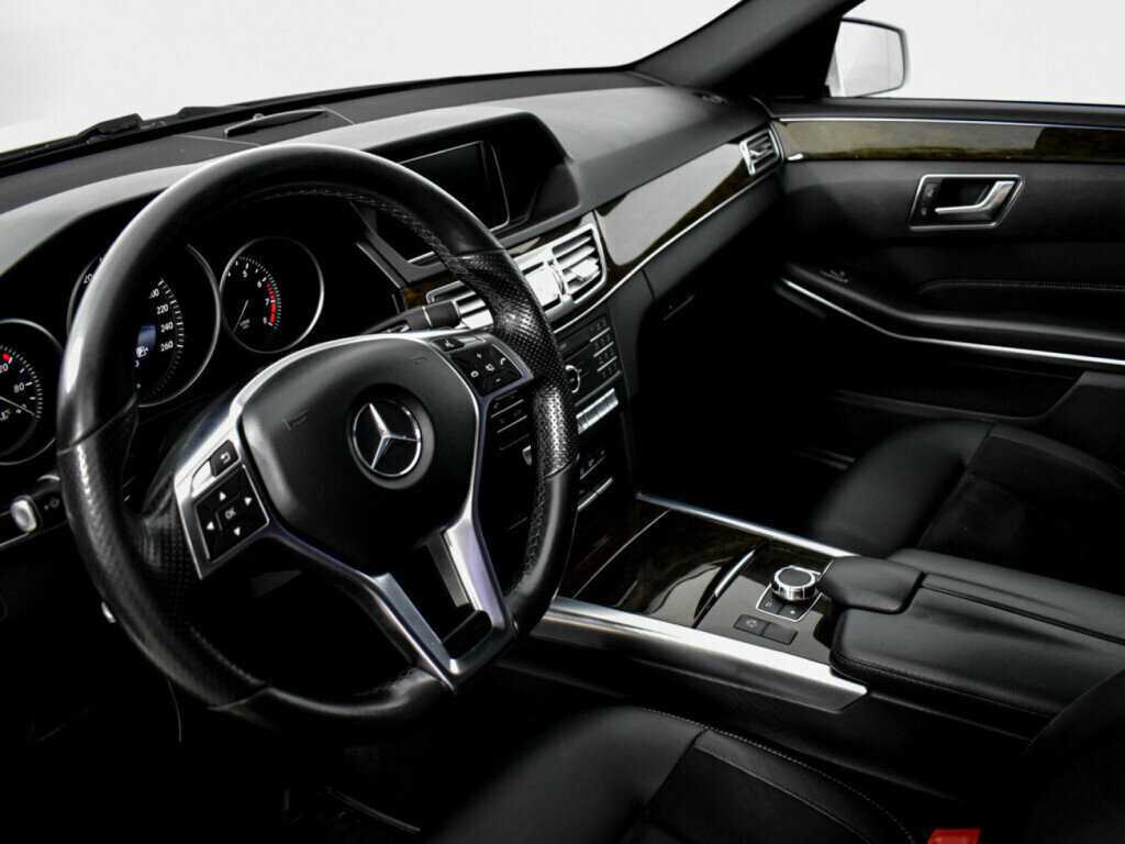 Купить Mercedes-Benz E-Класс с пробегом. Фото: #8