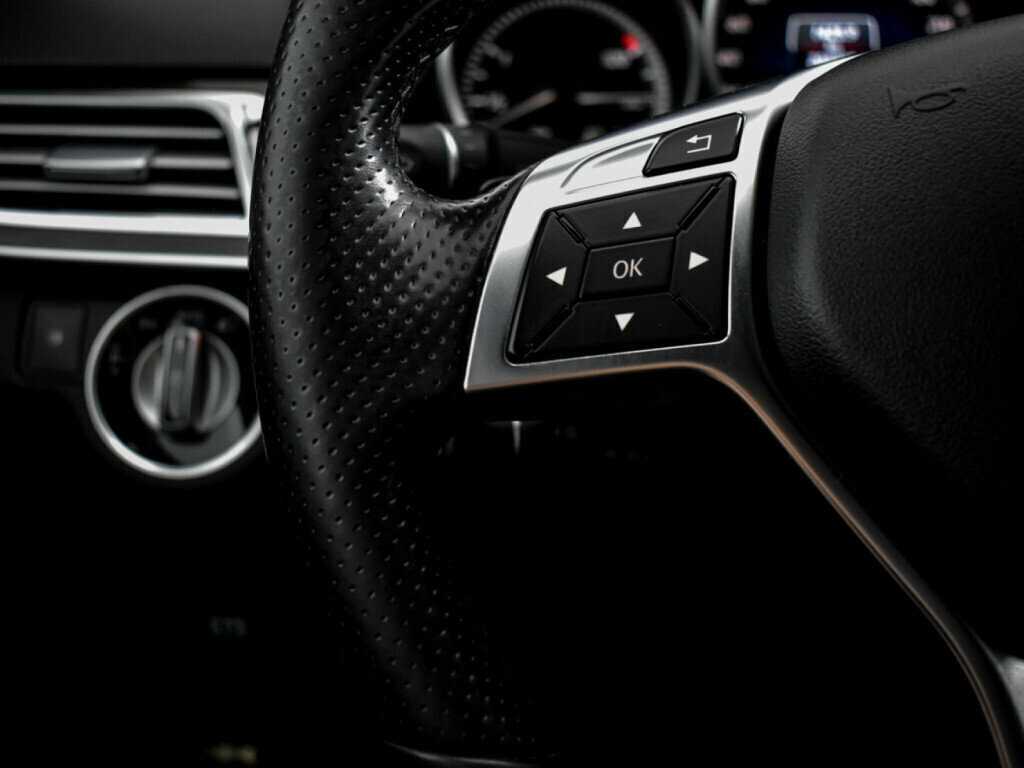 Купить Mercedes-Benz E-Класс с пробегом. Фото: #16