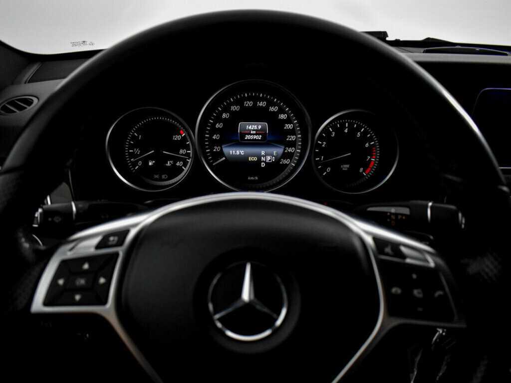 Купить Mercedes-Benz E-Класс с пробегом. Фото: #20