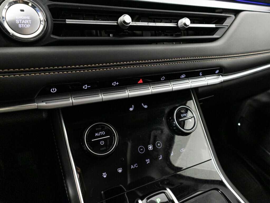 Купить Chery Tiggo 8 с пробегом. Фото: #19