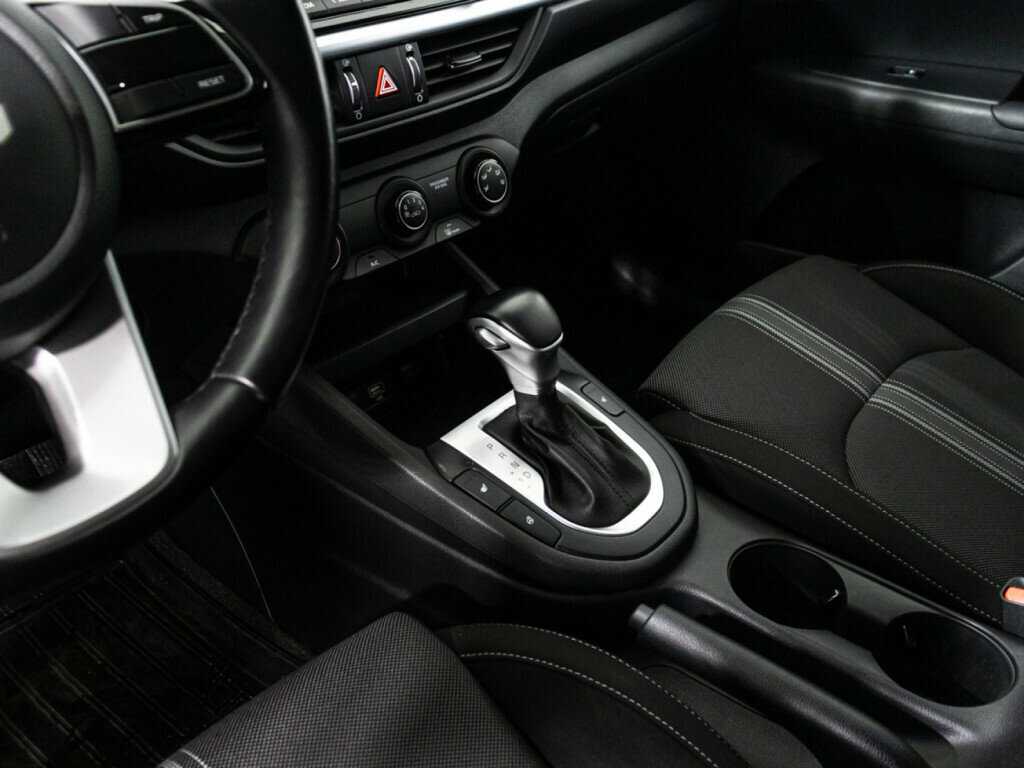 Купить Kia Cerato с пробегом. Фото: #17